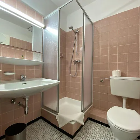 Adamidis Hotel *